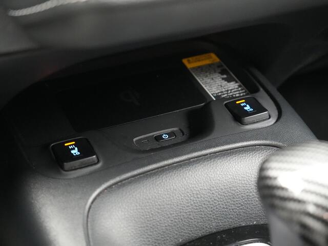 Toyota COROLLA Touring Sports 2.0 Hybrid Dynamic 180pk Dealer O.H. | Adaptive Cruise | Camera | Sportstoelen & Stuur Verwarmd | Apple Carplay | Keyless | Blis | Navigatie | DAB |