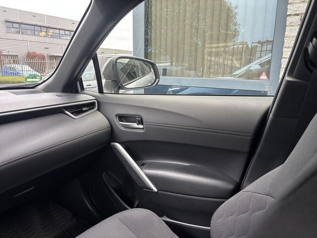 Toyota COROLLA Cross Hybrid 200 Executive Edition | Rijklaar | Blindspot | Trekhaak | Sensoren