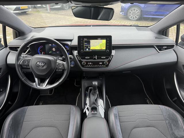 Toyota COROLLA 1.8 Hybrid Executive **NAVIGATIE/ PARKEERSENSOREN/ KEYLESS/ 36 MAANDEN GARANTIE**