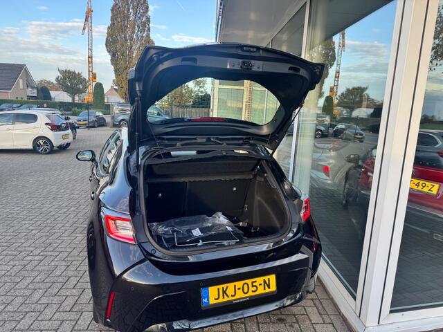 Toyota COROLLA 1.8 HYBRID BUSINESS- NAVI/CAMERA/ ALL IN PRIJS