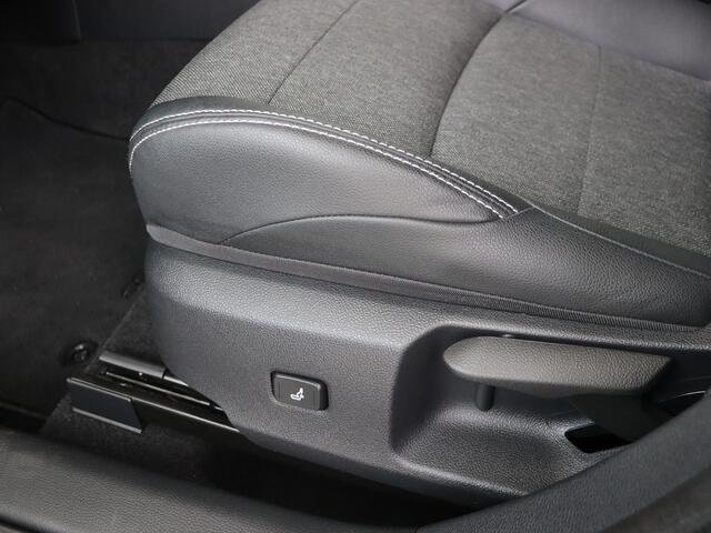 Toyota COROLLA Touring Sports 1.8 Hybrid Style Bi-Tone | Limited |