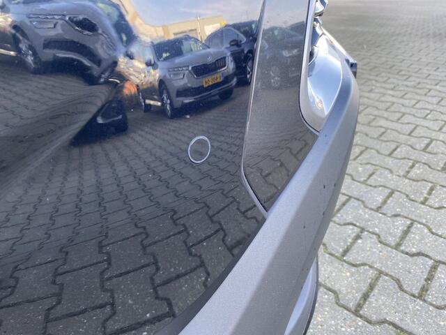 Toyota COROLLA Cross Hybrid 200 Style Elec Achterklep , Pdc, Dode Hoek Detectie