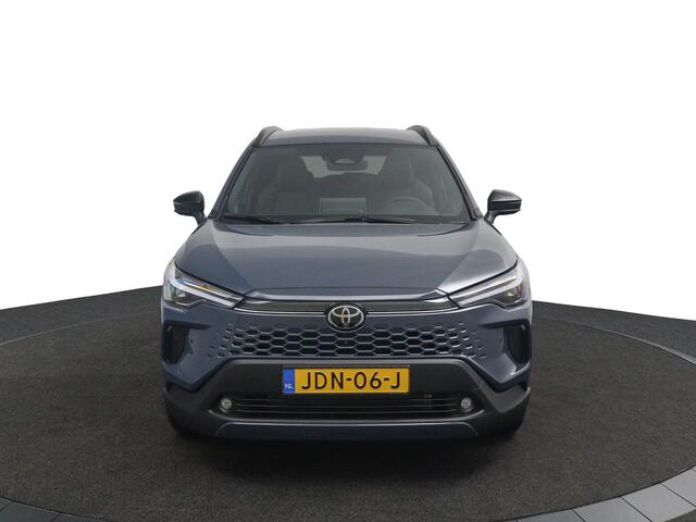 Toyota COROLLA Cross Hybrid 180 Executive | Elektrische achterklep | Parkeersensoren Voor + Achter | Volledig lederbekleding | Stoelverwarming |