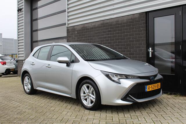Toyota COROLLA 1.8 Hybrid Active / Carplay / Camera / N.A.P.
