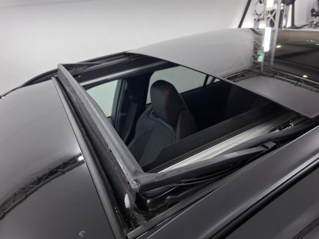 Toyota COROLLA 2.0 Hybride Executive - Open dak - JBL - Dodehoek - Camera -