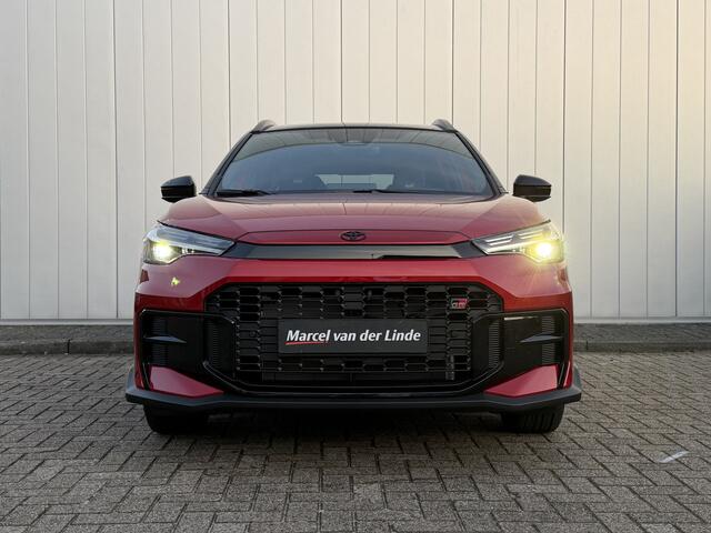 Toyota COROLLA Cross Hybrid 180 GR Sport Nieuw Snel Leveren Pano Stoel Stuur Verwarming