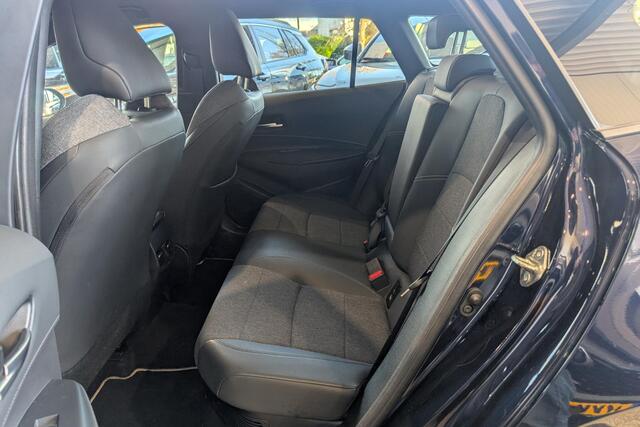 Toyota COROLLA Touring Sports Hybrid 140 Dynamic Apple CarPlay / Android auto | Getint Glas | Stoelverwarming