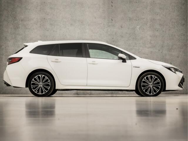 Toyota COROLLA Touring Sports 2.0 Hybrid Sport 180Pk Automaat (VIRTUAL COCKPIT, APPLE CARPLAY, CAMERA, STOELVERWARMING, SPORTSTOELEN, KEYLESS, ADAPTIVE CRUISE, ZWART HEMEL, LANE ASSIST, GETINT GLAS, NIEUWSTAAT)