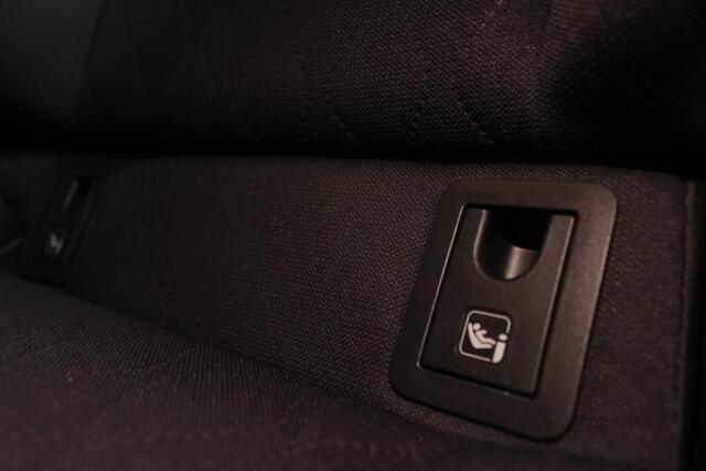 Toyota COROLLA Cross Hybrid 140 Dynamic Limited, Blind Spot, Stoel & Stuurverwarming, Sensoren!