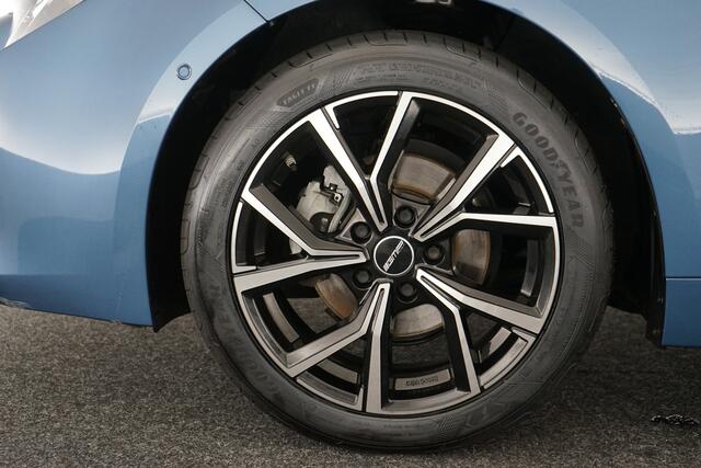 Toyota COROLLA Touring Sports 1.8 Hybrid Active | Stoelverwarming