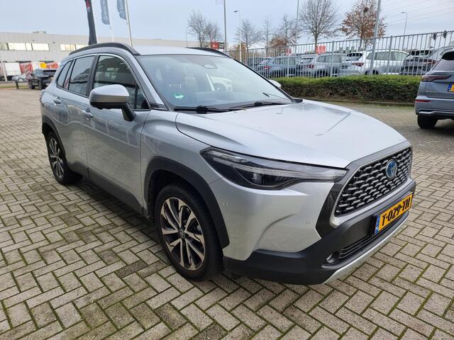 Toyota COROLLA Cross 2.0 High Power Hybrid Launch Edition | Elektrische Achterklep | Navigatie | Stoelverwarming |