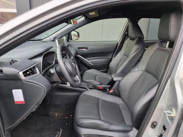 Toyota COROLLA Cross 2.0 High Power Hybrid Launch Edition | Elektrische Achterklep | Navigatie | Stoelverwarming |