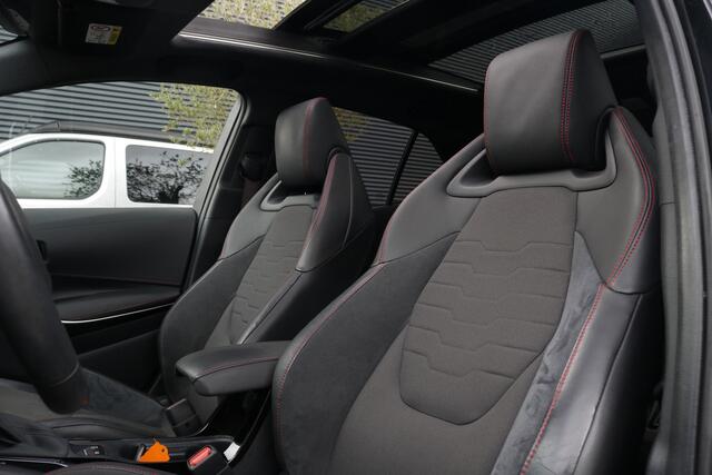 Toyota COROLLA 1.8 Hybrid Executive Schuif kanteldak