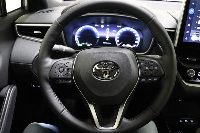 Toyota COROLLA Cross Hybrid 140 Dynamic, Inruilpremie ¤1500, BSM, Sensoren, Apple Carplay/Android Auto, Stoel & Stuurverwarming!