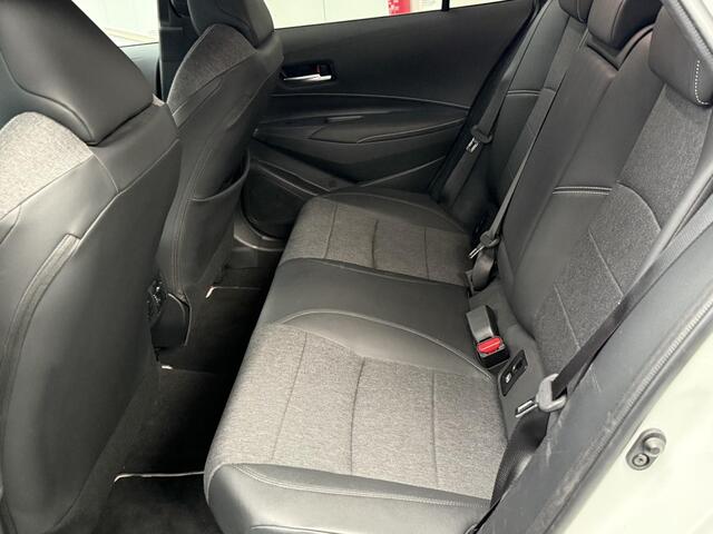 Toyota COROLLA Touring Sports 1.8 Hybrid First Edition Stoel en Stuur verwarming, Full option, BTW auto NL Auto