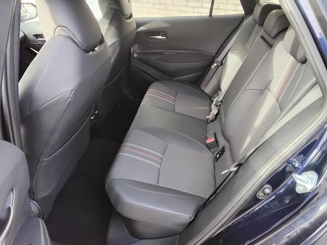 Toyota COROLLA Touring Sports 2.0 Hybrid Dynamic Two tone