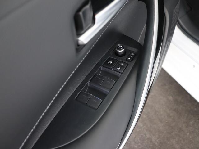 Toyota COROLLA Touring Sports 2.0 Hybrid Premium | BTW Voertuig | Lederen bekleding | Stoelverwarming |