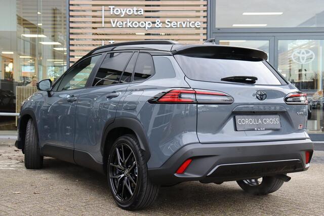 Toyota COROLLA Cross Hybrid 180 GR Sport , Nieuw en direct leverbaar met ¤1.500,- voordeel
