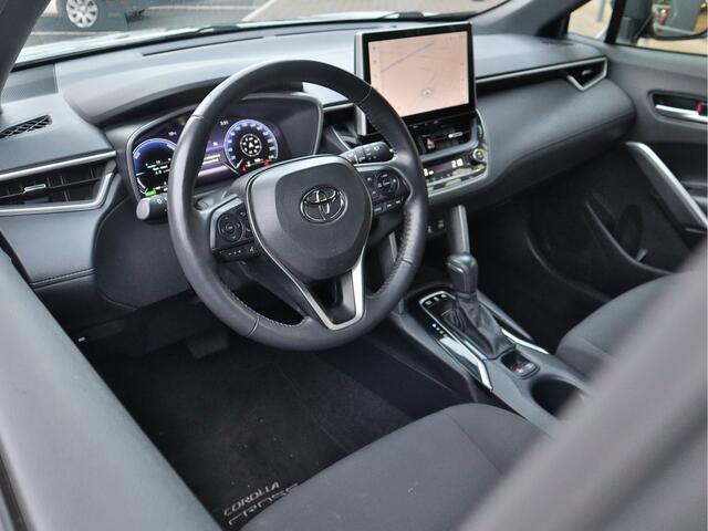 Toyota COROLLA Cross 2.0 Hybrid Active | Navigatie | Stoelverwarming | Stuurverwarming | Apple Carplay/Android Auto | Adaptieve cruise control |
