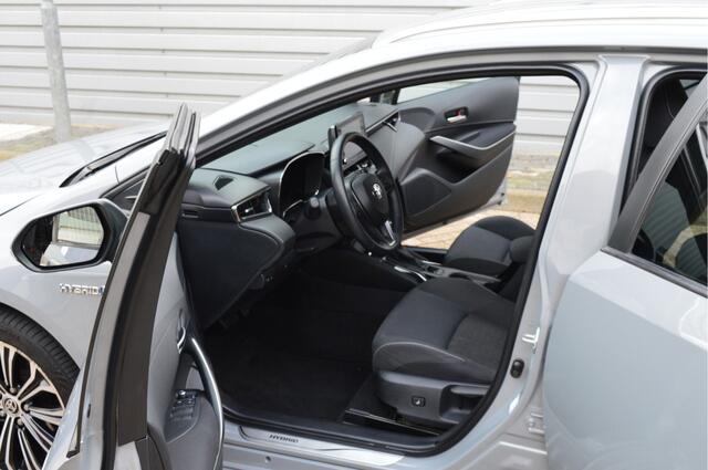 Toyota COROLLA Touring Sports 1.8 Hybrid Business Plus O.a: Afn. Haak, ACC, Camera, Dakdragers, Stoelverw, Etc. All-in prijs!