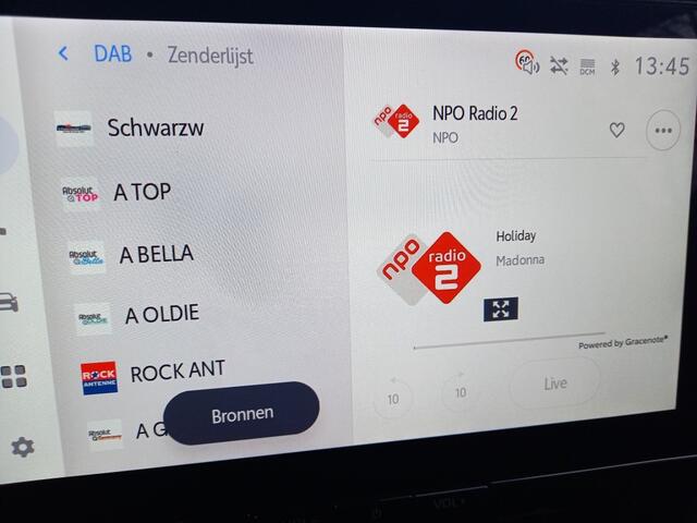 Toyota COROLLA 1.8 HYBRID STYLE