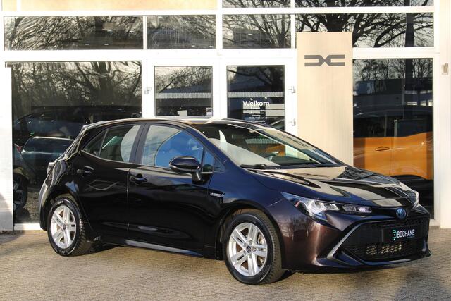 Toyota COROLLA 1.8 Hybrid Active Automaat | Climate control | Trekhaak | Achteruitrij camera | All season banden