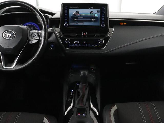 Toyota COROLLA 1.8 Hybrid GR-Sport | Trekhaak | Stoelverwarming | Carplay | Camera | Sportstoelen | Park Assist | Half leder | Adaptive cruise | Climate control | Full LED | Keyless
