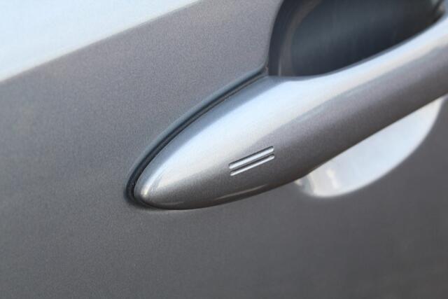 Toyota COROLLA 1.8 Hybrid Dynamic Sedan | Rijklaar | Apple/Android | Clima | Adap.cruise | Stoelverw. | Keyless | Dealer onderhouden | NL-auto