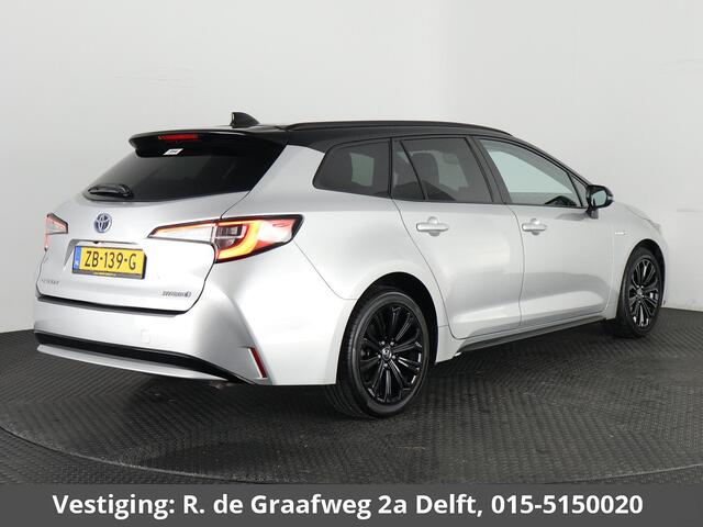 Toyota COROLLA Touring Sports 1.8 Hybrid First Edition Bi-Tone | Apple Carplay & AndroidAUTO | Navigatie | 1e eigenaar |