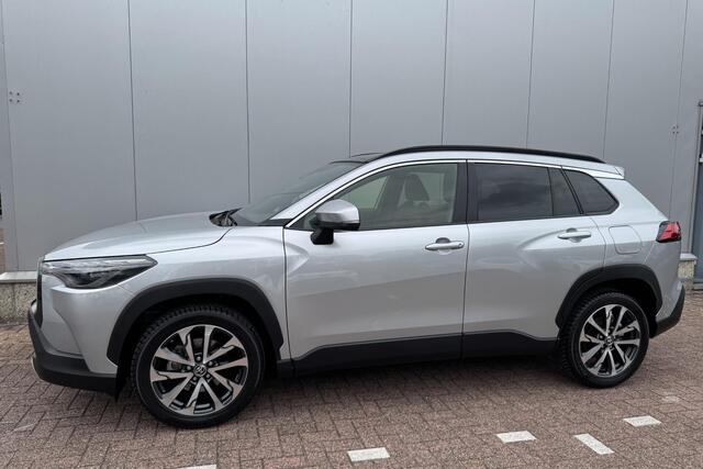 Toyota COROLLA Cross 2.0 High Power Hybrid Executive Edition Panoramadak, Dodehoekdetectie, Parkeersensoren voor + achter, Elektrische achterklep, Led, Navi, Garantie t/m 2034!