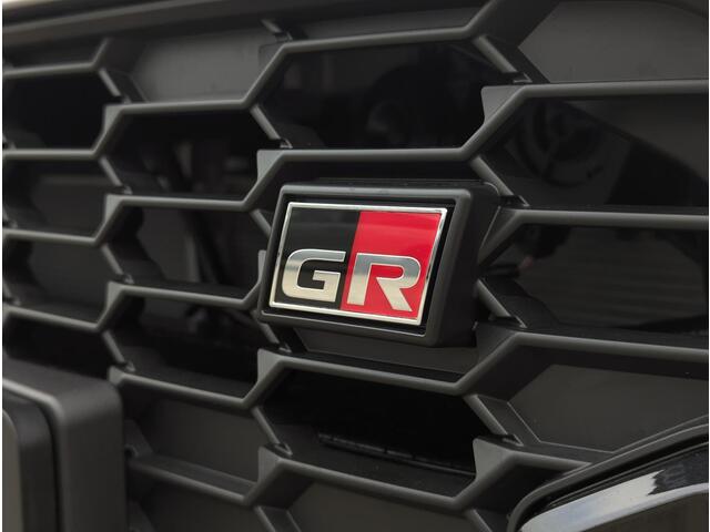 Toyota COROLLA Cross Hybrid 180 GR Sport | JBL | PDC V+A | Stoel- stuurverwarming | Sportstoelen | BSM | Elek. achterklep