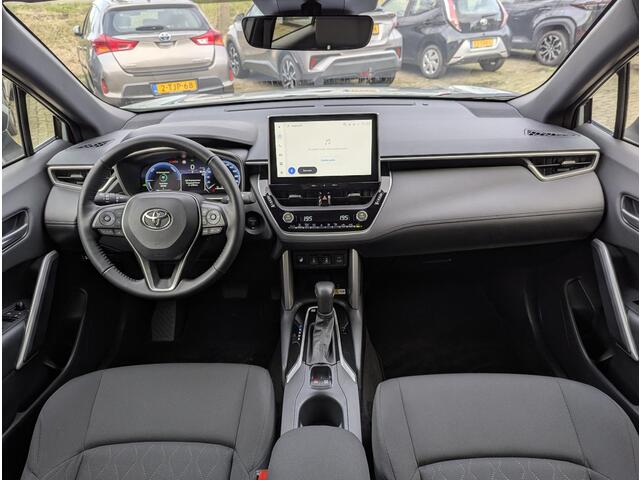 Toyota COROLLA Cross Hybrid 200 Style | Stoel- stuurverwarming | Dodehoek | Elek. achterklep | ACC | PDC V+A | Qi-lader