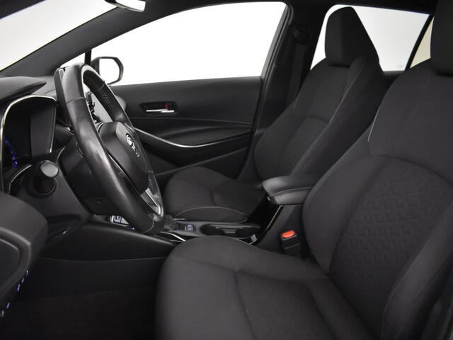 Toyota COROLLA Touring Sports 1.8 Hybrid Active | Carpay | Stuur en Stoelverwarming