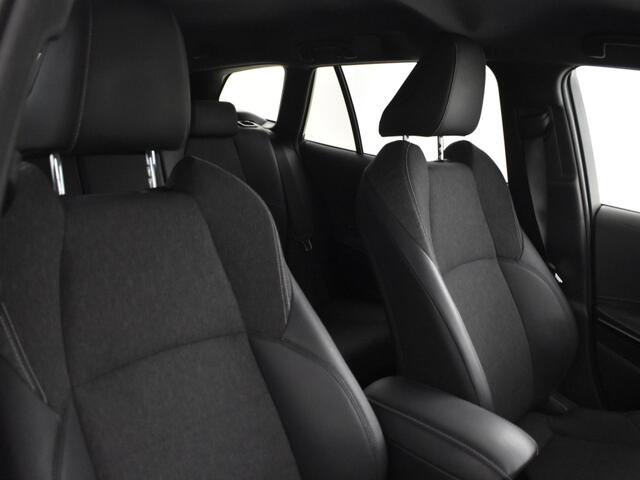 Toyota COROLLA Touring Sports 1.8 Hybrid Bi Tone | Stuur & Stoelverwarming | PDC V+A | HUD |