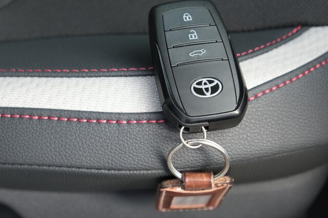 Toyota COROLLA Touring Sports 1.8 Hybrid 140 GR SPORT Automaat | Apple CarPlay & Android Aut