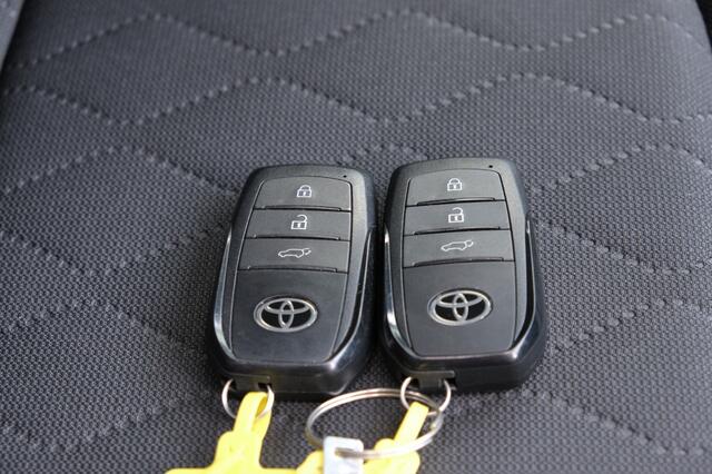 Toyota COROLLA Cross 1.8 Hybrid 140 Style Automaat | Apple Carplay / Android auto |