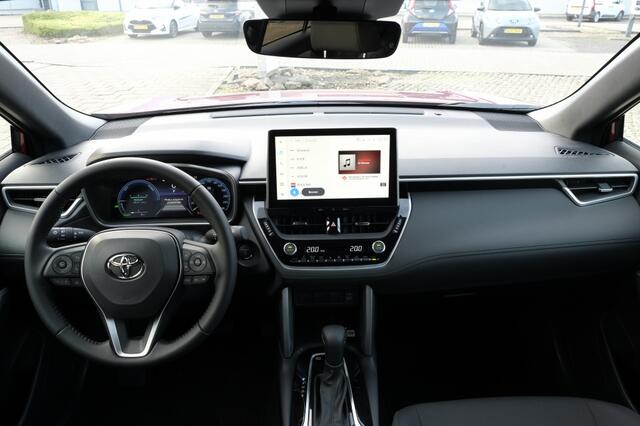 Toyota COROLLA Cross Hybrid 140 Style Automaat | Apple Carplay / Android auto | Ele