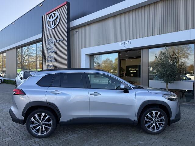 Toyota COROLLA Cross 2.0 Hybrid First Edition | Trekhaak | Blindspot