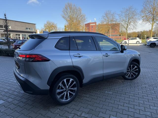 Toyota COROLLA Cross 2.0 Hybrid First Edition | Trekhaak | Blindspot