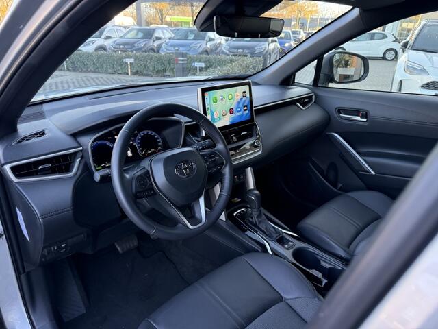 Toyota COROLLA Cross 2.0 Hybrid First Edition | Trekhaak | Blindspot