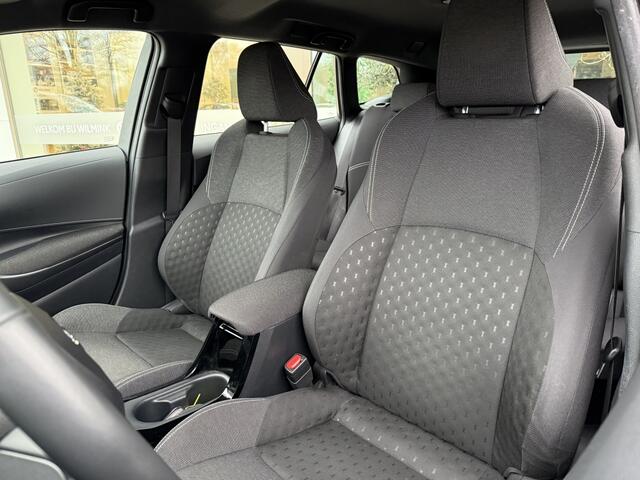 Toyota COROLLA Touring Sports Hybrid 140 Active | Carplay | All Seasons