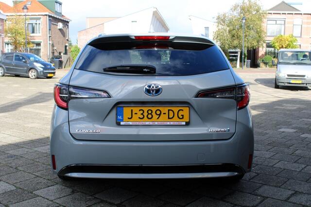 Toyota COROLLA Touring Sports 1.8 Hybrid Business Plus