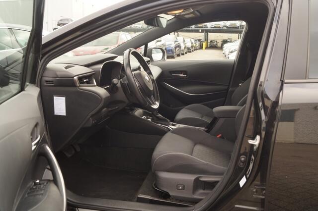 Toyota COROLLA Touring Sports 2.0 Hybrid Business Plus -ECC-CAM-