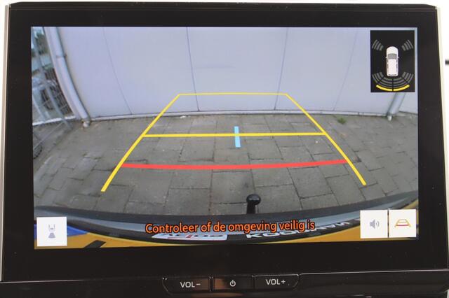 Toyota COROLLA Cross Hybrid 140 Style