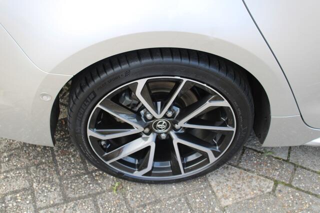 Toyota COROLLA Touring Sports 2.0 Hybrid Executive + Trekhaak