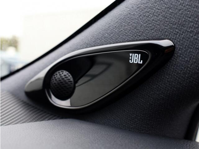 Toyota COROLLA Touring Sports 2.0 Hybrid Trek | JBL | Full Led | Stoel/Stuurwiel verwarming