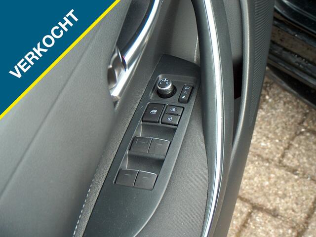 Toyota COROLLA 1.8 Hybrid Dynamic