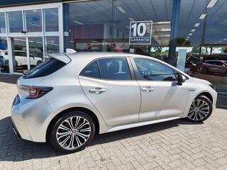 toyota-corolla-2.0-hybrid-dynamic-