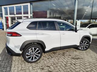 toyota-corolla-cross-hybrid-140-sty