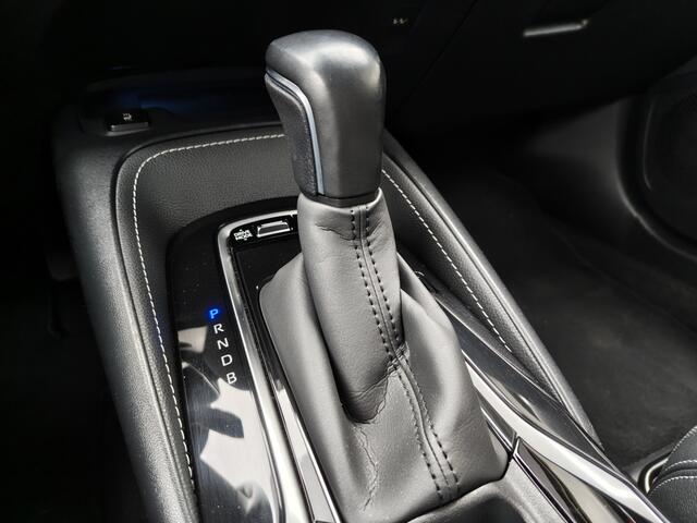 Toyota COROLLA Touring Sports 1.8 Hybrid Business Plus | Trekhaak | Parkeersensoren | Stoelver